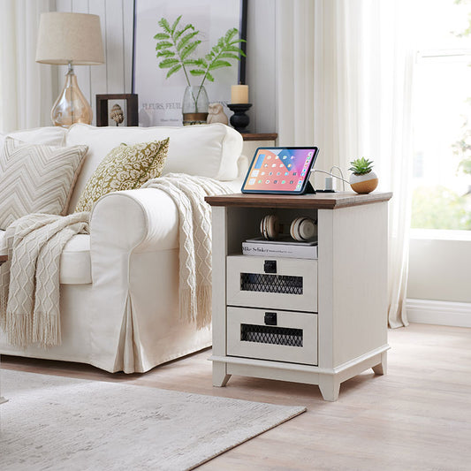 Modern Country Style: A modern farmhouse bedside table to add a touch of warmth and fashion to your bedroom!